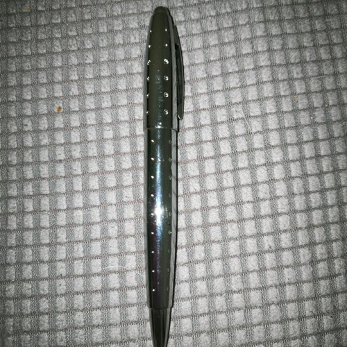 Writing pens new, pack of 9 pieces