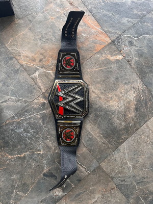 World Heavyweight Championship реплика колан възстановен