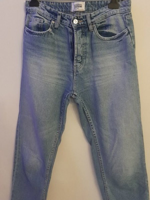Τζιν 3/4 Zara trf μεταχειρισμένο, μέγεθος Eur 38