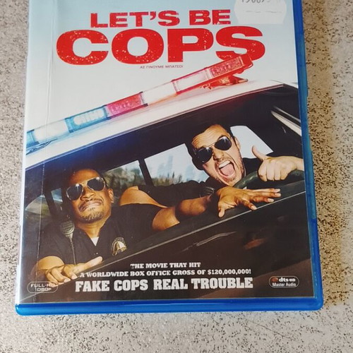 Let's Be Cops Blu-ray like new with Greek subtitles