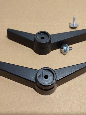 Kydos K32AH22SD01 TV legs like new