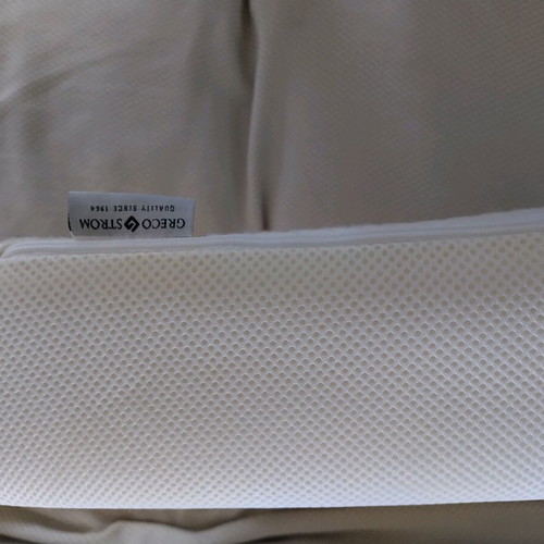 Greco Strom baby pillow for reclining like new, sleep safety and reflux prevention
