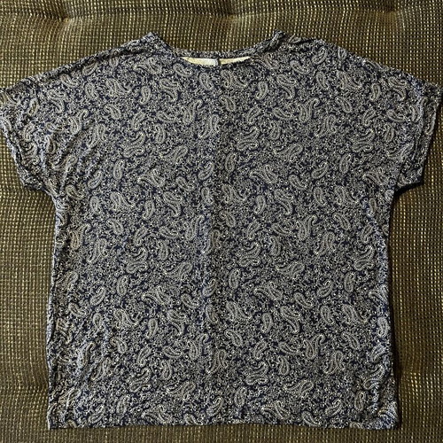 Vintage Navy Top with Paisley Print, like new, blue