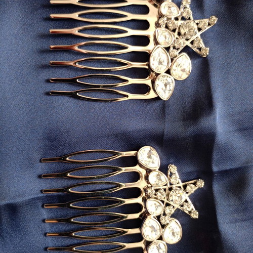 Hair Combs like new, silver, ideal for wedding 4.5 x 6cm