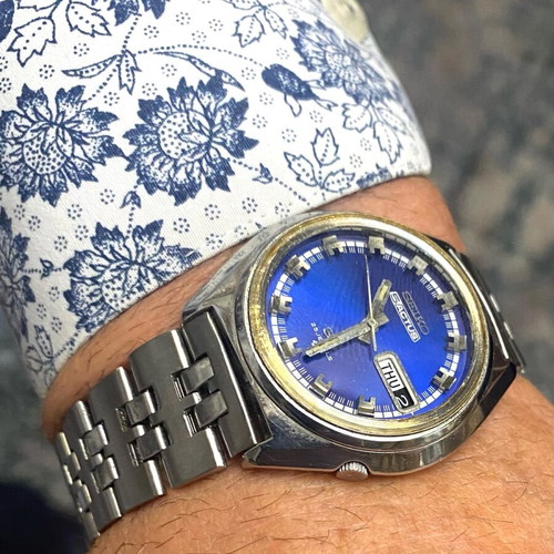 Seiko 5 Actus used men's watch with blue and white dial