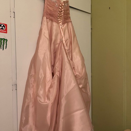 Demetrios wedding dress pink pastel like new, size S