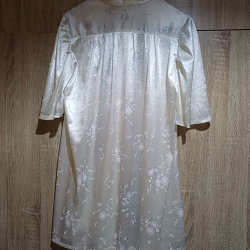 Satin women's short robe like new, barely worn, No 1, size M
