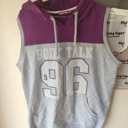 Body Talk sleeveless hoodie purple-gray size L,M like new
