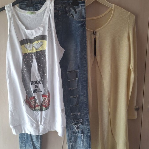 Clothing set medium used, white and blue