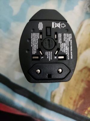 Lamtech charger for all countries with USB new