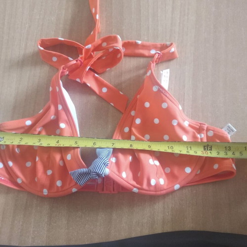 Women's bikini swimsuit used, size medium, multicolored