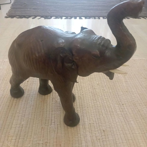 Elephant handmade leather like new