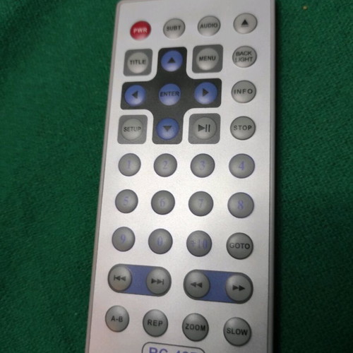 Sevic DVD player used with charger and carrying case