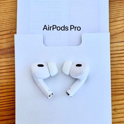 Apple AirPods Pro 2 with Lightning charging case