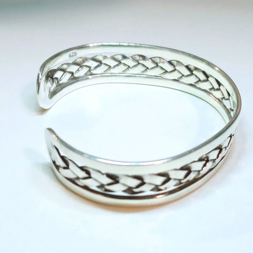 Silver bracelet cuff like new