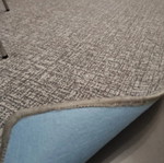Grey carpet rug 3.00 × 1.90 m with subtle pattern