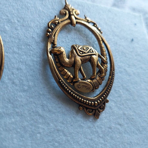 Bronze earrings new, ethnic style, gold-colored