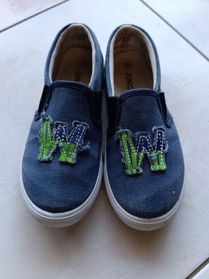 Junior children's shoes size 33 used