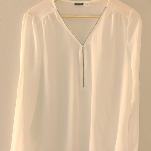 Sheer shirt medium Esmara white like new