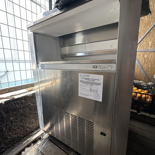 Brema CB 1565A-Q ice machine used, needs service