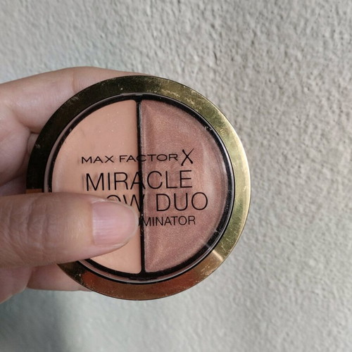 Max Factor Miracle Glow Duo new bronzing and highlighter