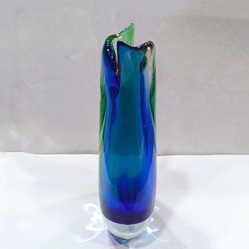 Collectible Murano Sommerso "Fish Tail" Vase like new, Mid-Century Modern