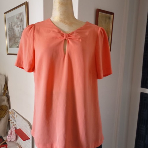 Massimo Dutti women's blouse size M, peach color