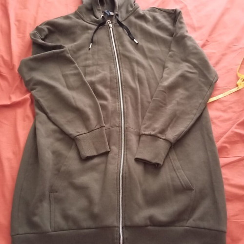 H&M men's cardigan like new, size large