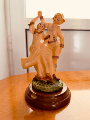 Vintage decorative couple figurine used with wooden base
