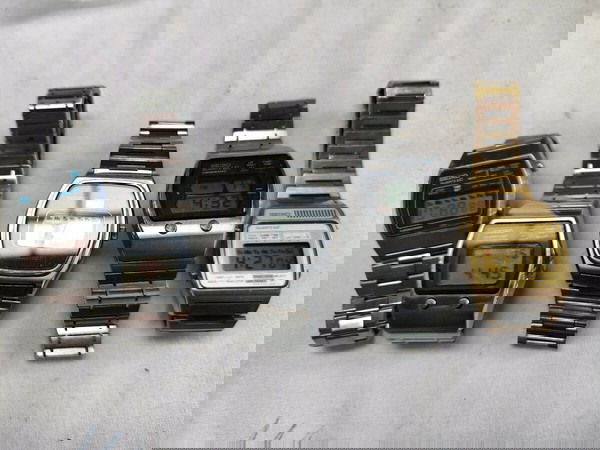 seiko digital vintage