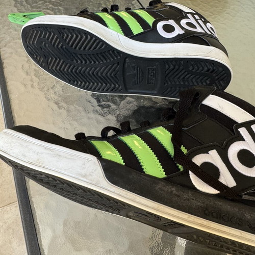 Adidas men's shoes size 42 like new, black athletic