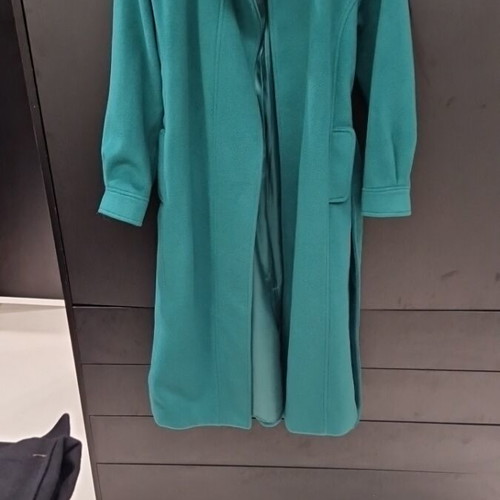 BSB coat in green like new with belt and pockets