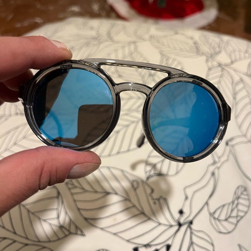 Round retro vintage sunglasses new with leather covers