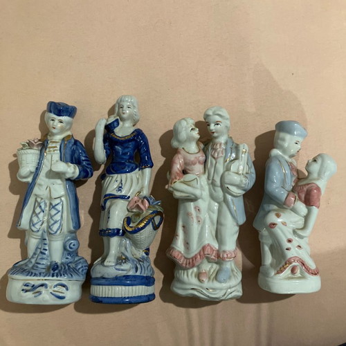 Vintage porcelain figurines used, set of 4, one broken