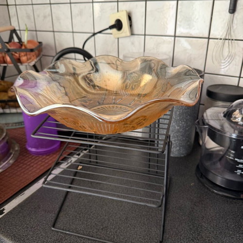 Glass serving dish with wavy edge like new