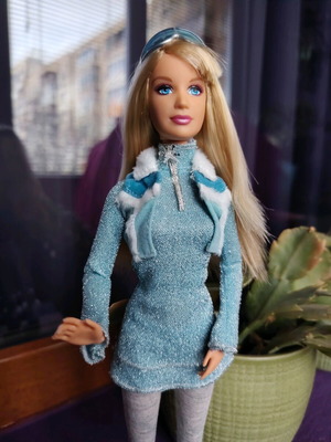 Fashion Fever Barbie Winter like new