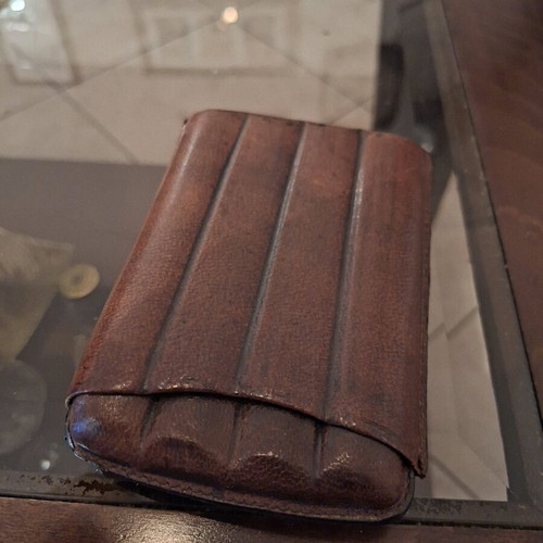 Leather cigar case used for corona cigars