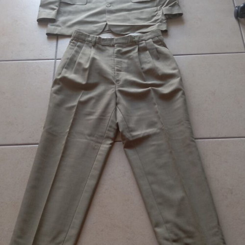 Gruppo Bizzaro Italian shirt like new, beige, size L