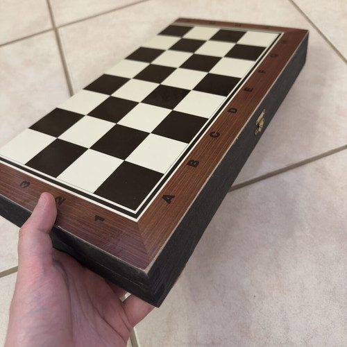 Backgammon and Chess 2 in 1 wooden game set new