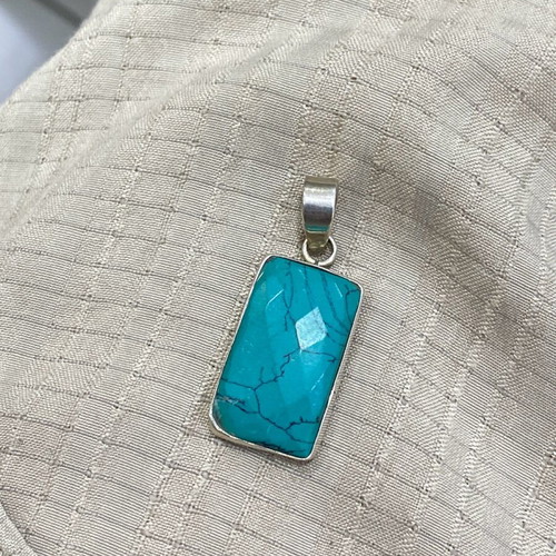 Silver (925) pendant with turquoise stone new