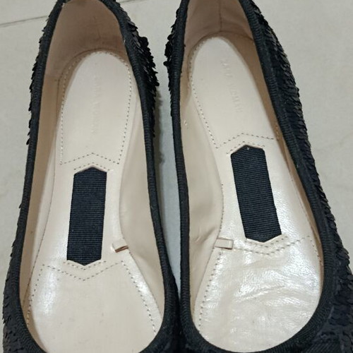 Zara Women black sequin ballerina flats with bow, size 37