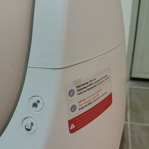 Catlink BayMax Version self-cleaning cat litter box like new