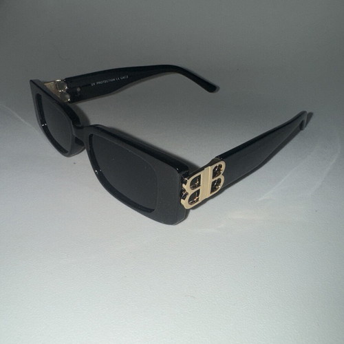 Sunglasses new with case