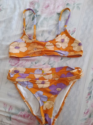 Zara children's swimsuit like new, size 8-9 years, yellow and orange