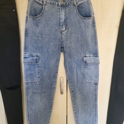 OFFER 3 medium jeans