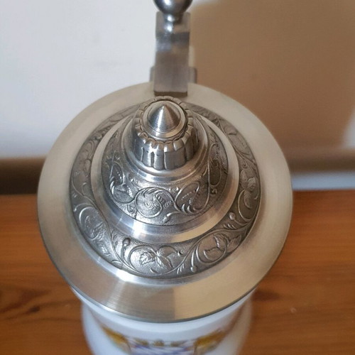 Collectible Bavarian Style Beer Stein with Metal Lid like new