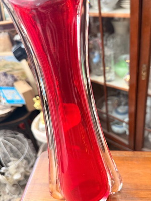 Vintage vase like new with unique red color, glass