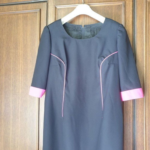Straight-line dress used, size M, black with pink details
