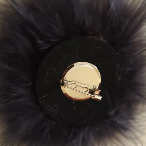 Women's brooch with dark gray feathers new