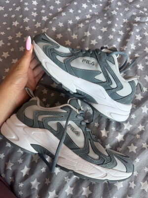 Γυναικεία αθλητικά παπούτσια Fila Heroic μεταχειρισμένα, μέγεθος 39, λευκό και πράσινο